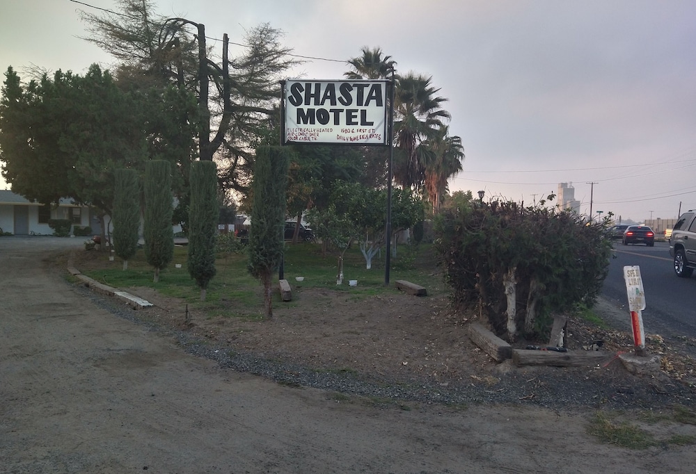 EL Amigo Motel - photo 24