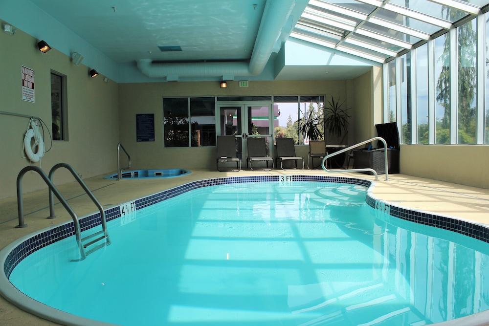 Medallion Inn & Suites - photo 17