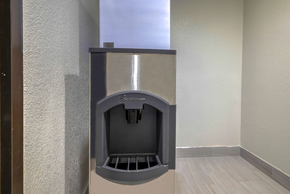 Motel 6 Cedar Park TX - photo 24