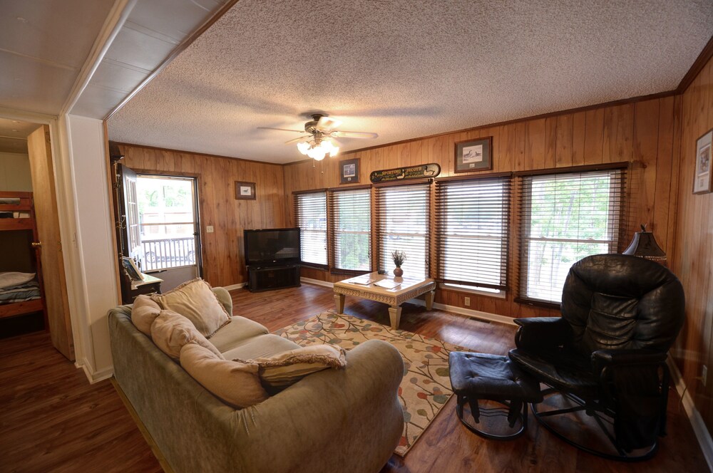 Blue Water Resort - photo 26