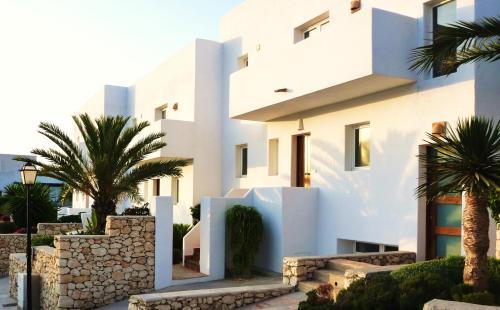 Siete Villas Olivencia Natural — 4-Star Luxury Hotel in Nijar, Spain