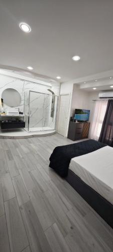 Wonder House — 4-Star Luxury Hotel in Mirabella Imbaccari, Italy