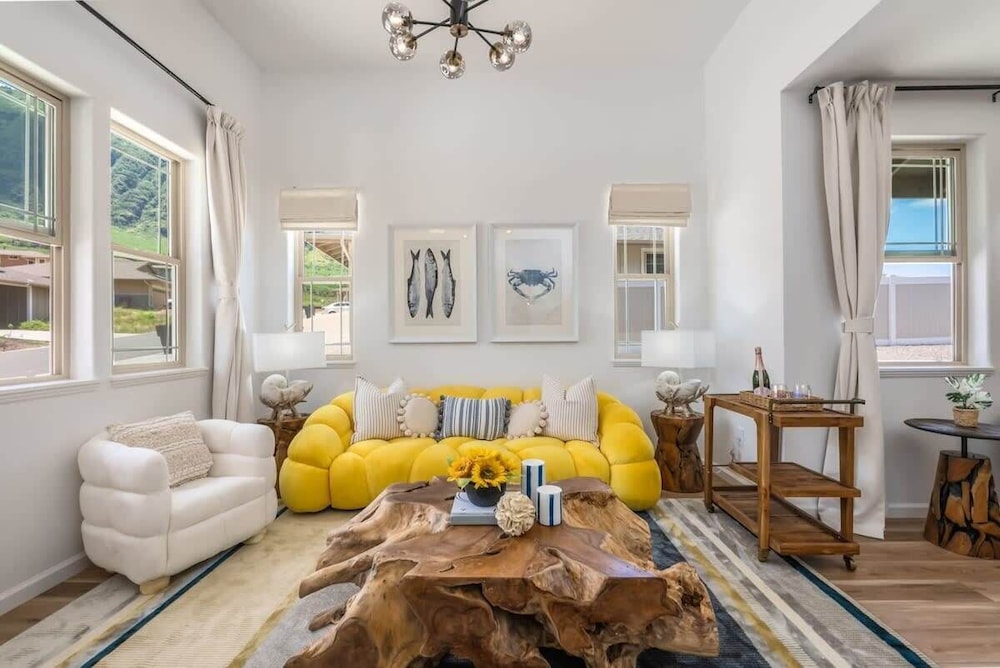 @ Marbella Lane Stylish House Impressive Views — 4-Star Luxury Hotel in Waianae, United States