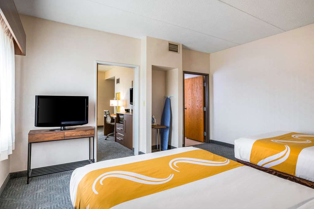 Quality Suites Lansing West - photo 16