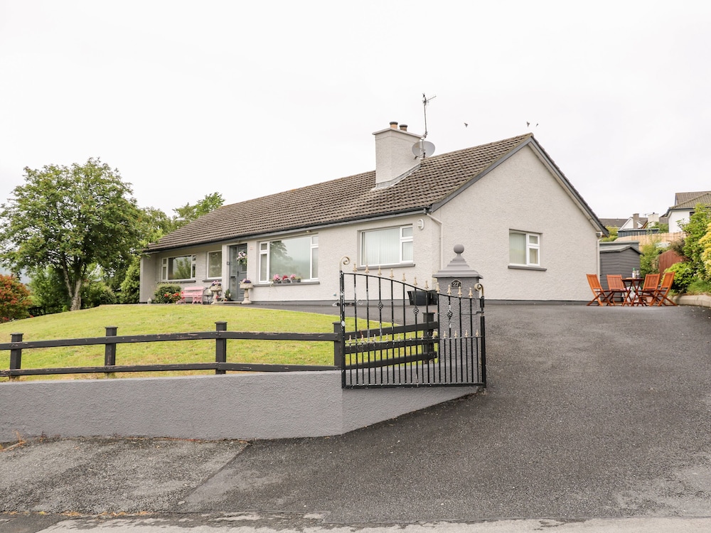 27 Pinewood Hill — Newry