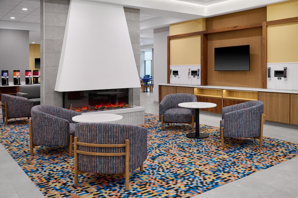 Hampton Inn by Hilton Lincoln Downtown - photo 41