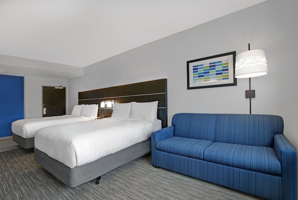 Holiday Inn Express & Suites Milwaukee Brookfield by IHG - photo 14