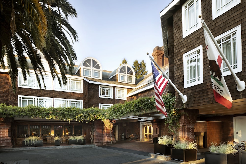 The Stanford Park Hotel - photo 40