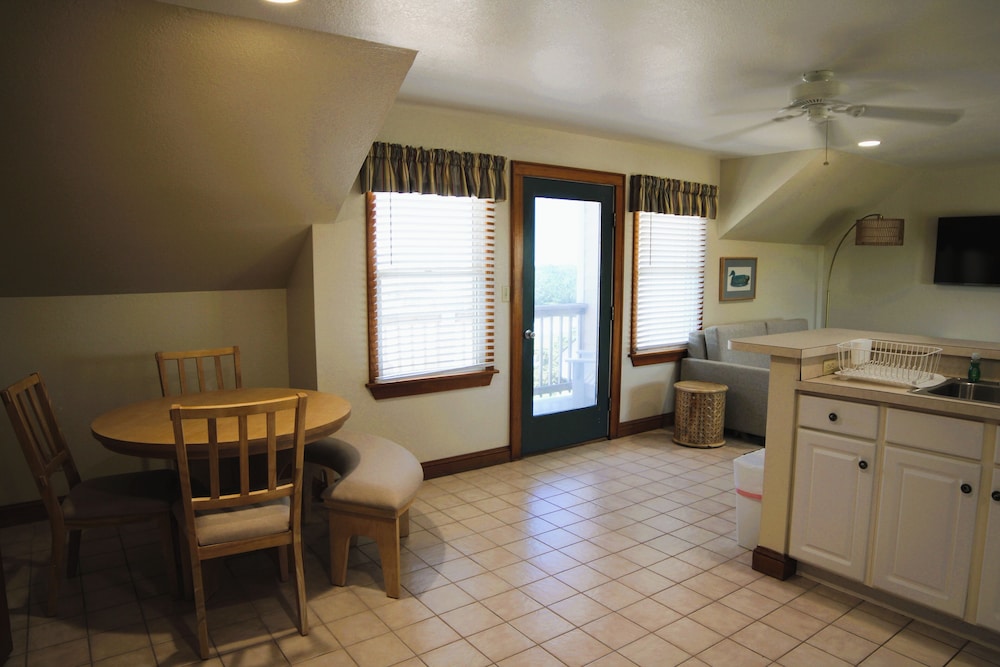 Pony Island Inn - photo 38