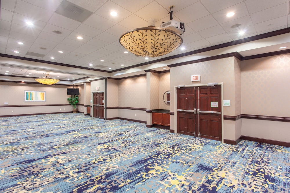 Holiday Inn Hotel & Suites Tallahassee Conference Ctr N by IHG - photo 58