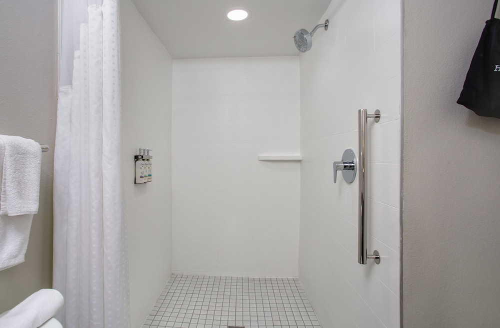 Holiday Inn Express Clearwater East Icot Center by IHG - photo 23