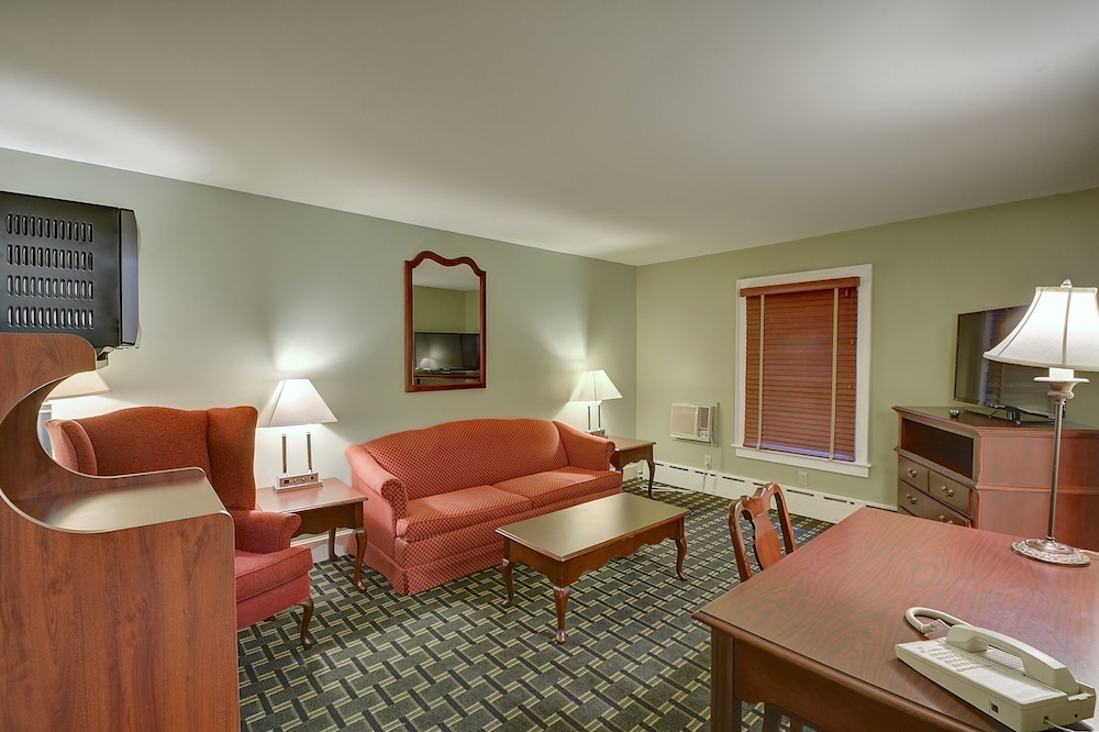 Colonial Motel And Spa - photo 14