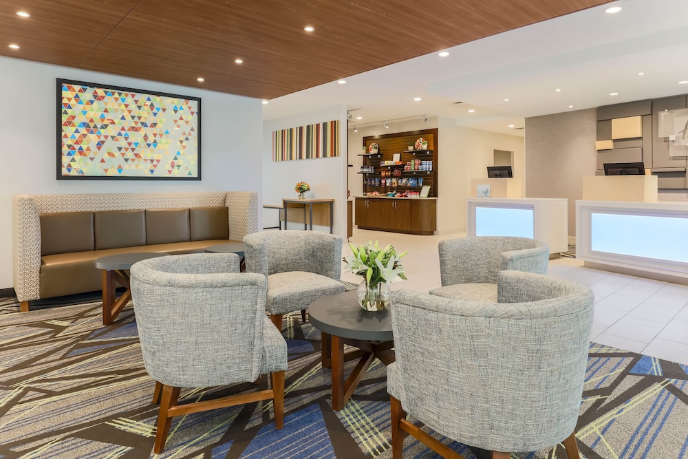 Holiday Inn Express & Suites Fort Worth Downtown by IHG - photo 33