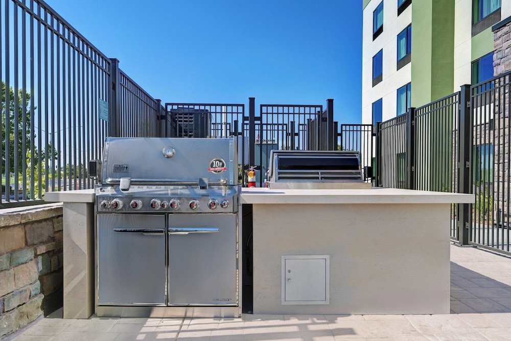 TownePlace Suites by Marriott Sacramento Airport Natomas - photo 48