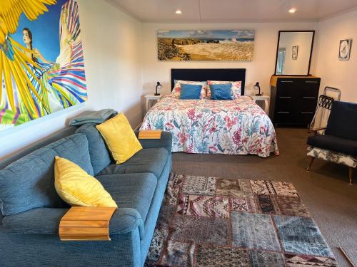 Brophys Beach Studio — 4-Star Luxury Hotel in Whitianga, New Zealand