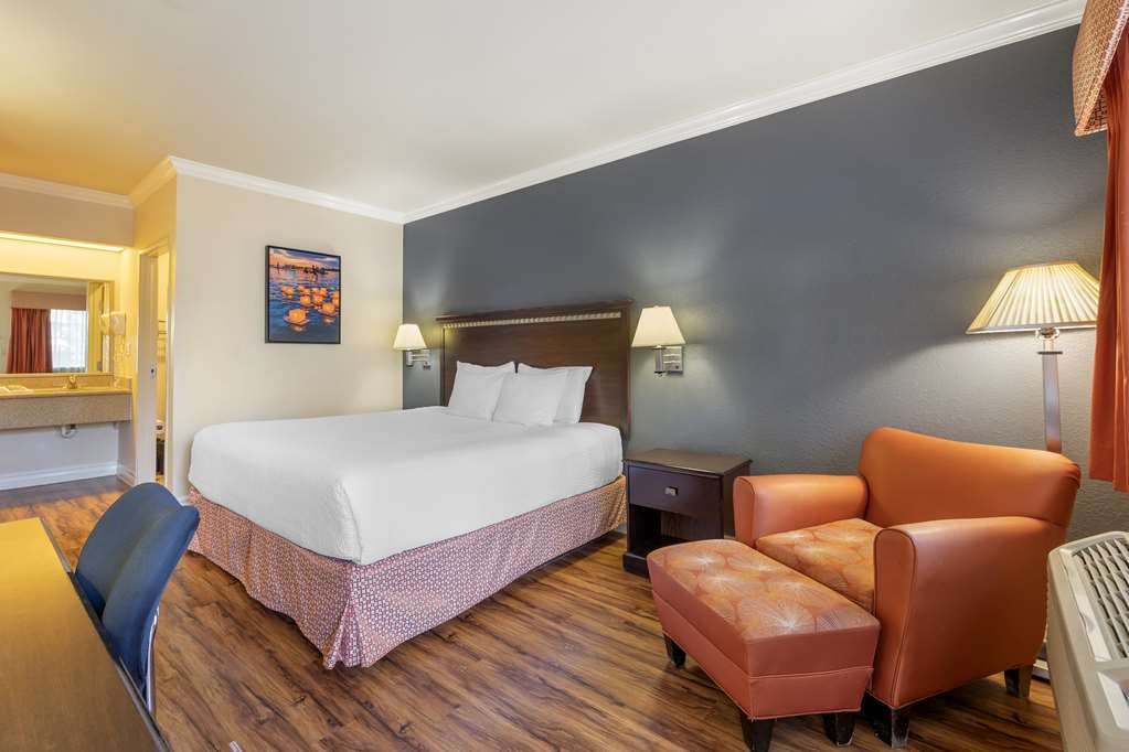 Best Western Anthony West El Paso - photo 12