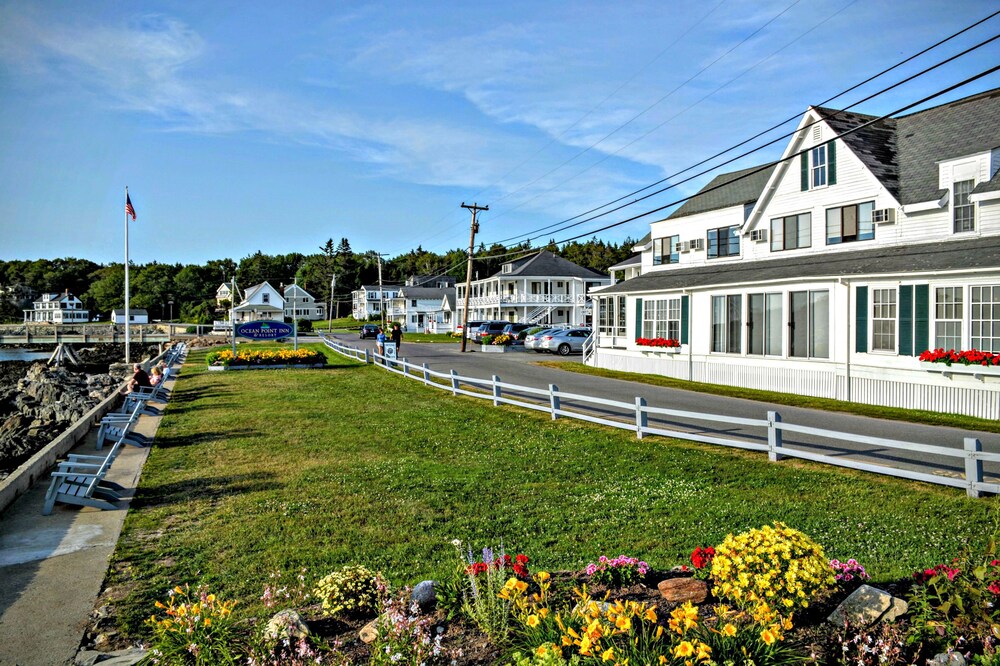 Bluebird Ocean Point Inn - photo 16