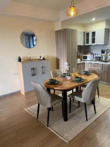 2 Bedroom Exquisite Apartment at SIAYA PARK by Manna Stays