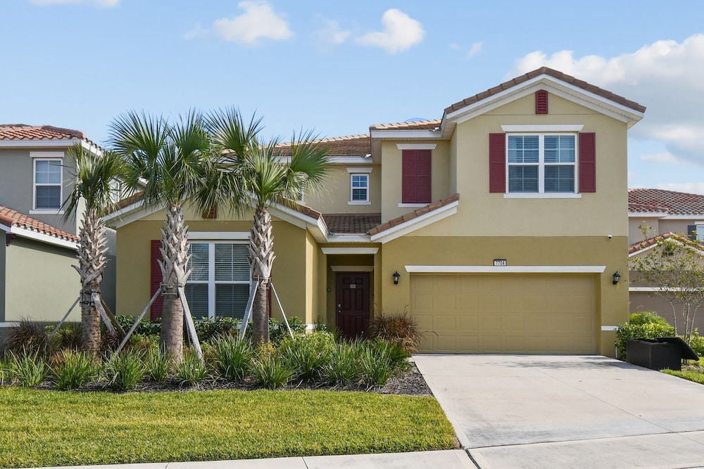 7704oml solterra Resort 7 Bedroom Home by RedAwning - featured photo