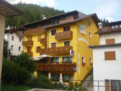 Albergo Ristorante Iris in Auronzo, Italy