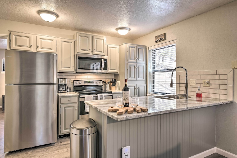 Angel Fire Condo with Fireplace Less Than 1 Mi to Ski Resort - featured photo