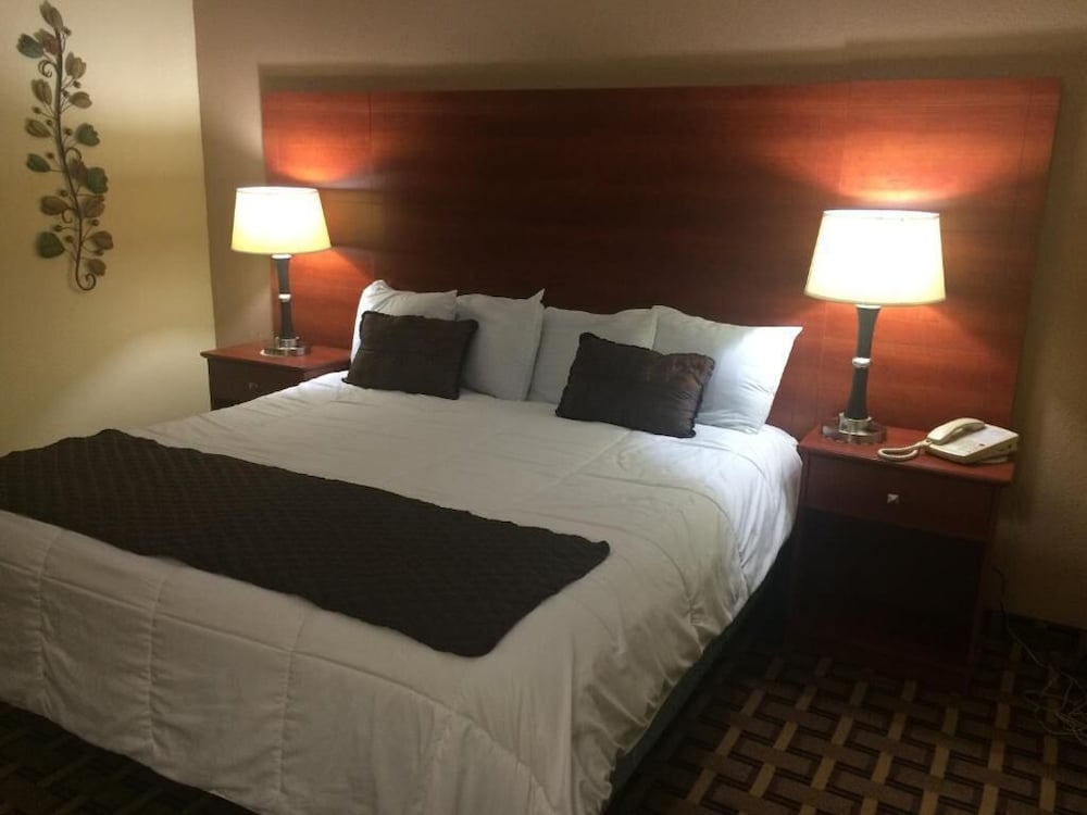 Baymont by Wyndham Paducah - photo 18