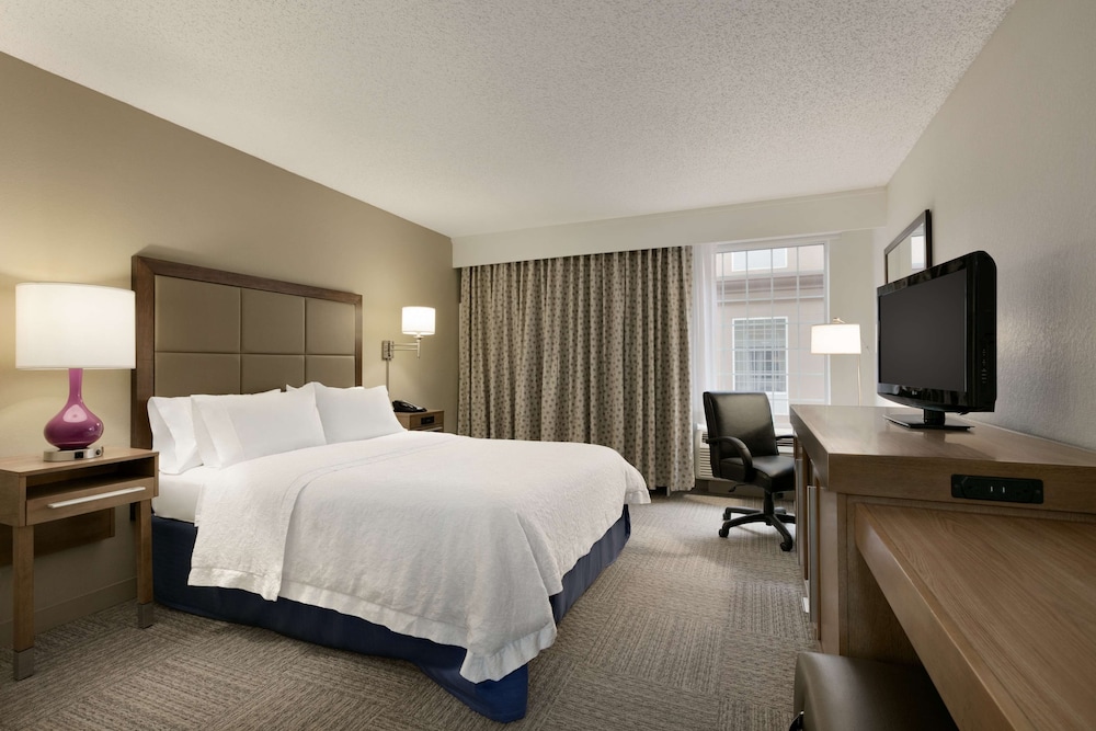 Hampton Inn & Suites Hershey - photo 18