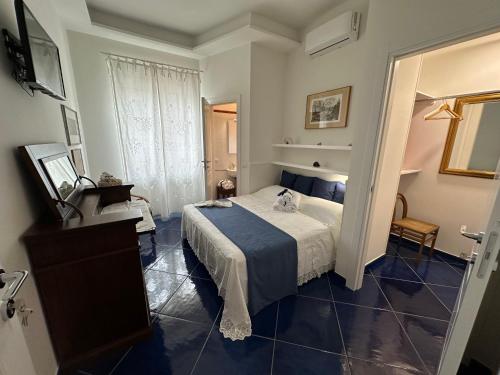 Pompei Blu Sant'Auri Apartment — 4-Star Luxury Hotel in Scafati, Italy