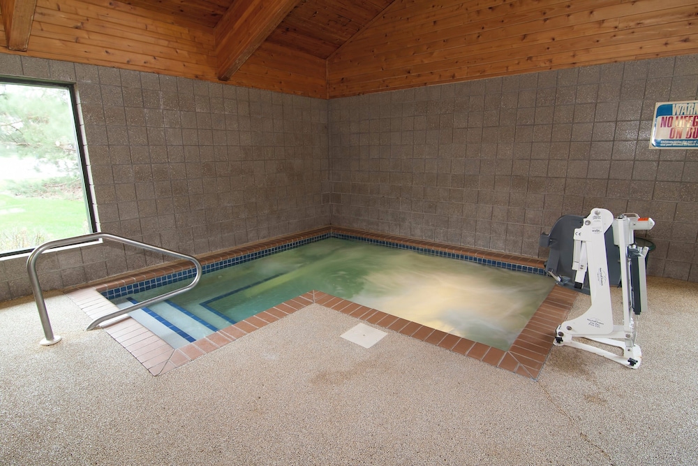 Boarders Inn & Suites by Cobblestone Hotels Faribault - photo 48