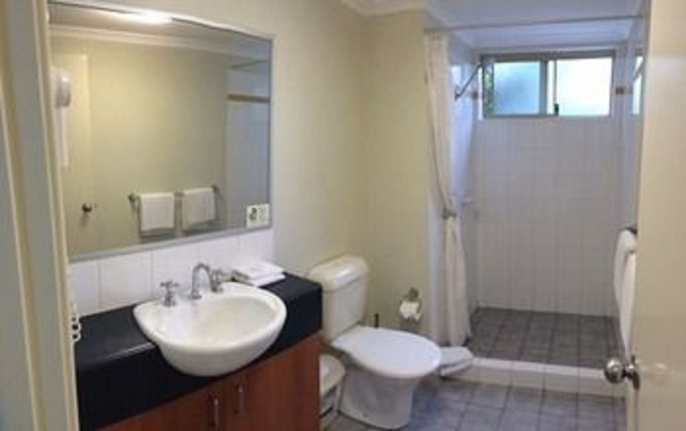 Beachside Apartment Hotel — Rockingham — photo 5