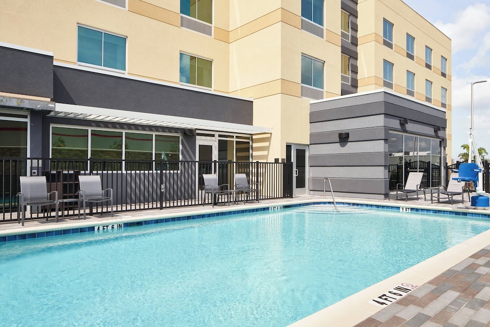 Fairfield Inn & Suites by Marriott Tampa Riverview - photo 17