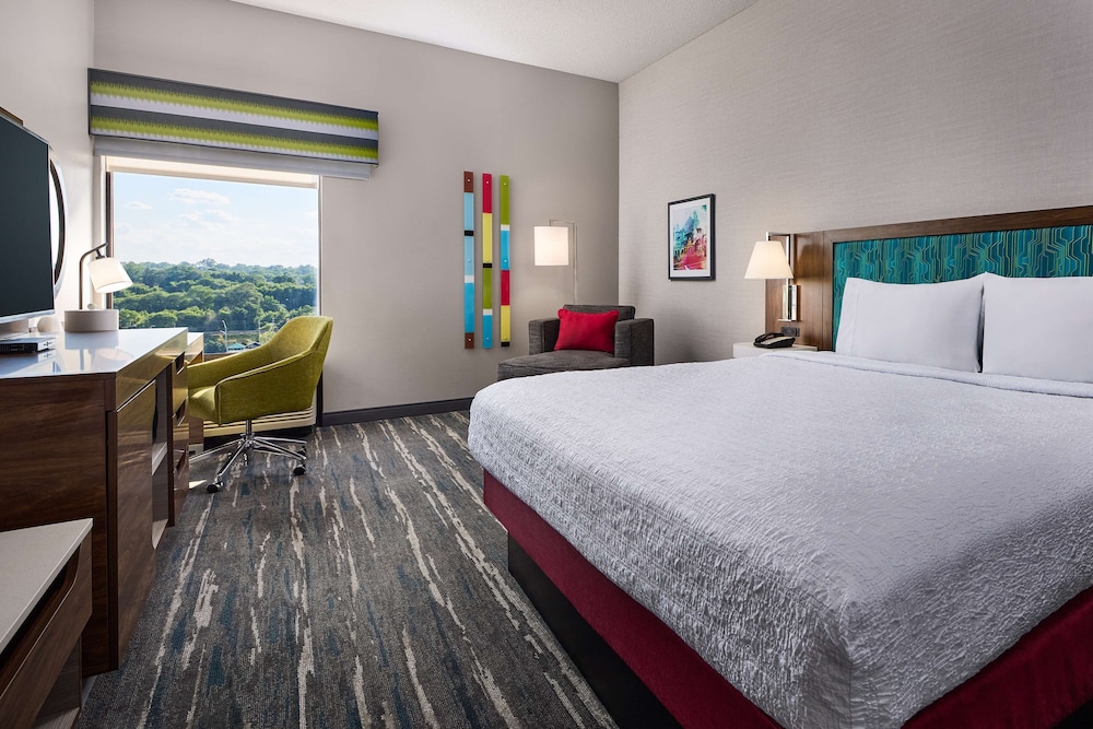 Hampton Inn Massillon - photo 10
