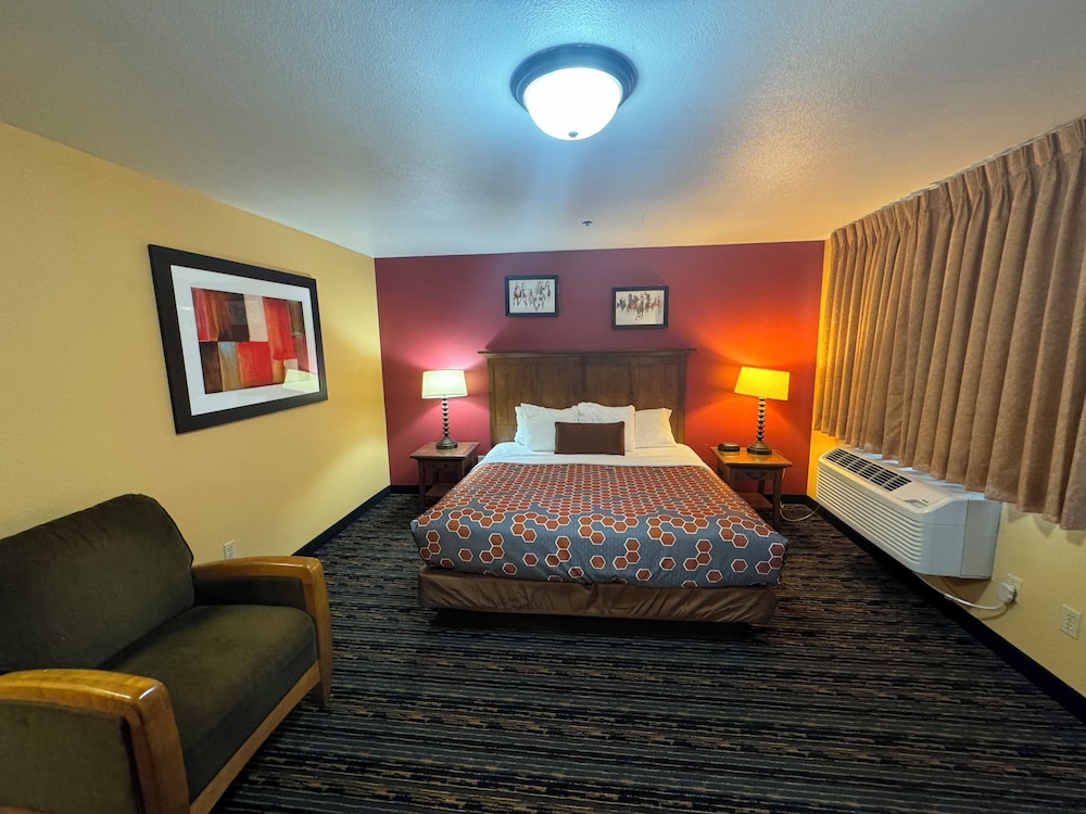 The Royal Victorian Motel - photo 22