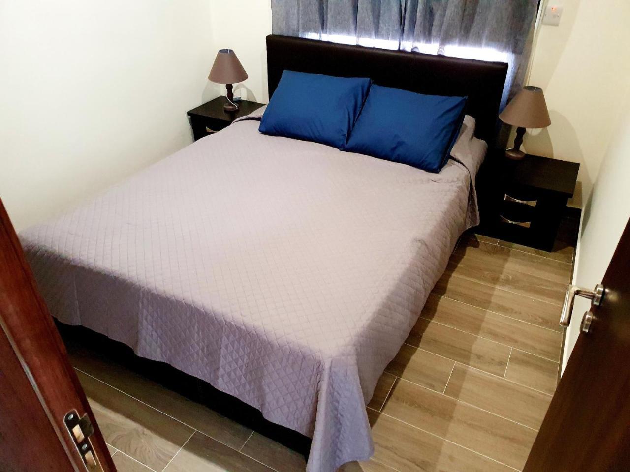 2 Bedroom Cozy Apartment Near Tourist Area 200m From Sea