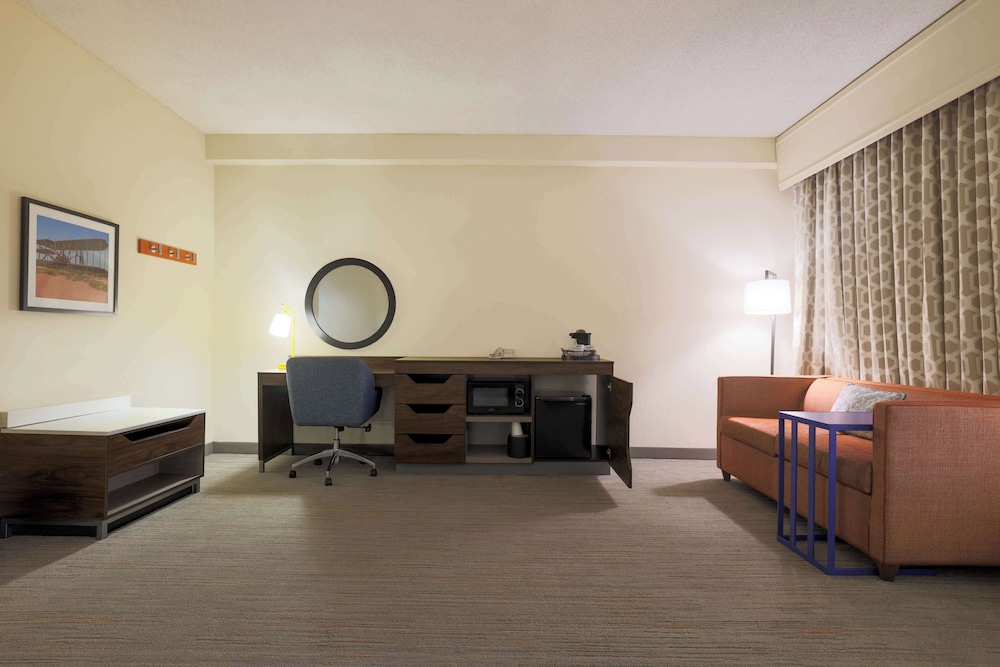 Hampton Inn Raleigh Garner - photo 18