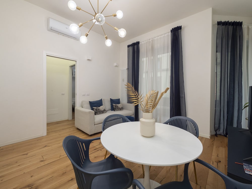 My Milano Porta Vittoria Tribunale Luxury Rooms — 4-Star Luxury Hotel in Milan, Italy