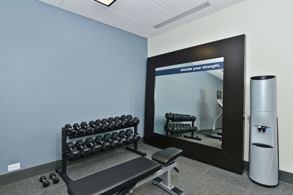 Hampton Inn & Suites Greensboro Coliseum Area - photo 57