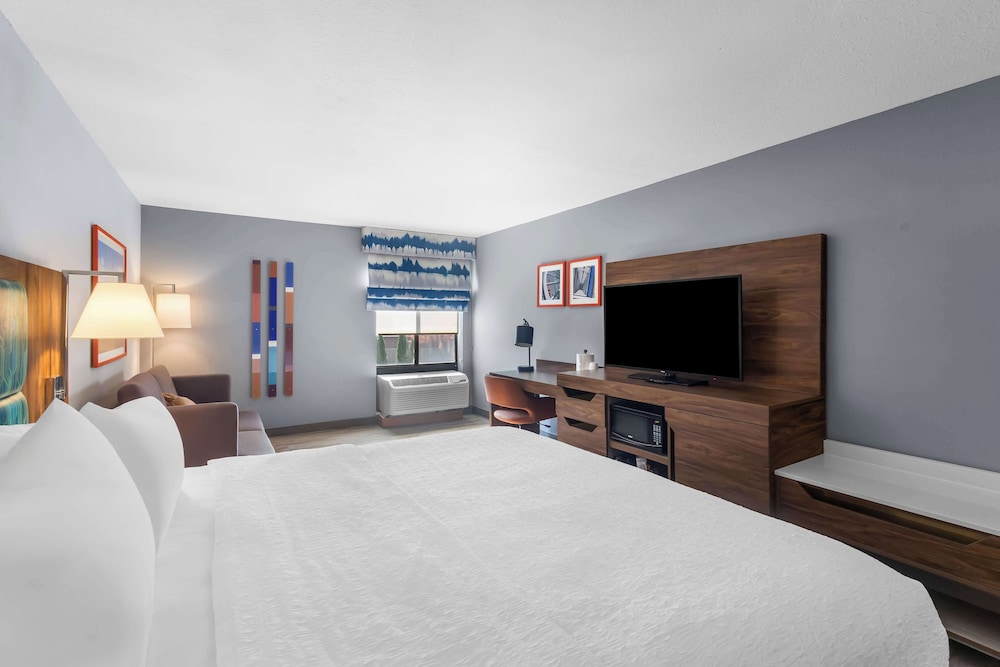 Hampton Inn Marion Indiana - photo 5