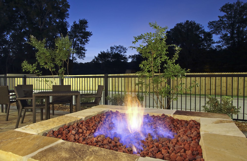 Holiday Inn Express & Suites Columbus North by IHG - photo 38