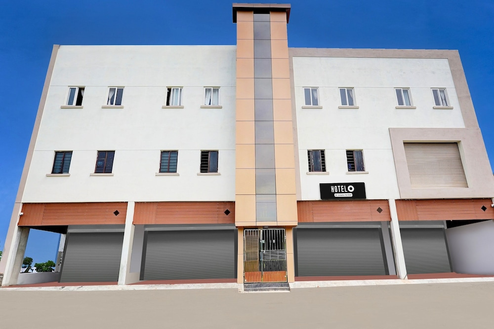 Super Hotel O Radha Residency in Sriperumbudur, India