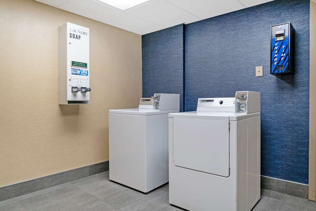 Best Western Executive Inn & Suites - photo 8
