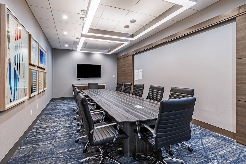 Holiday Inn Express & Suites Houston SW Rosenberg by IHG - photo 44