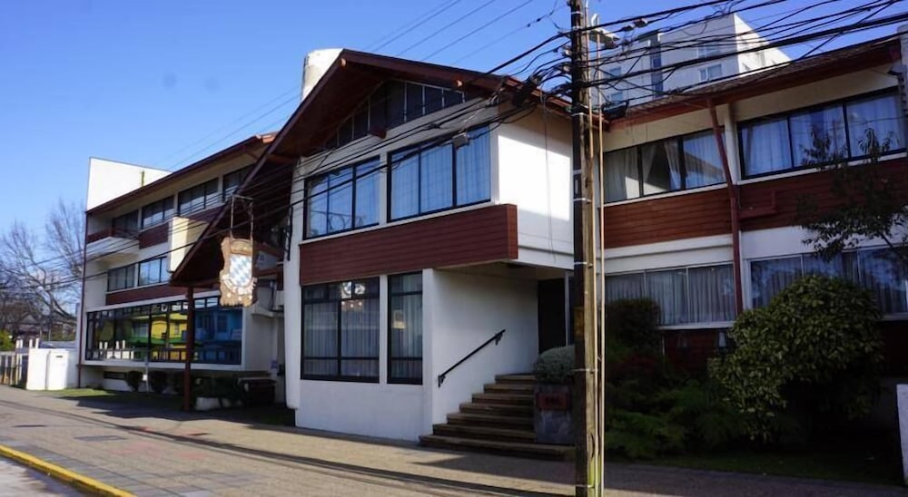 Hotel Bayern — Temuco — photo 4