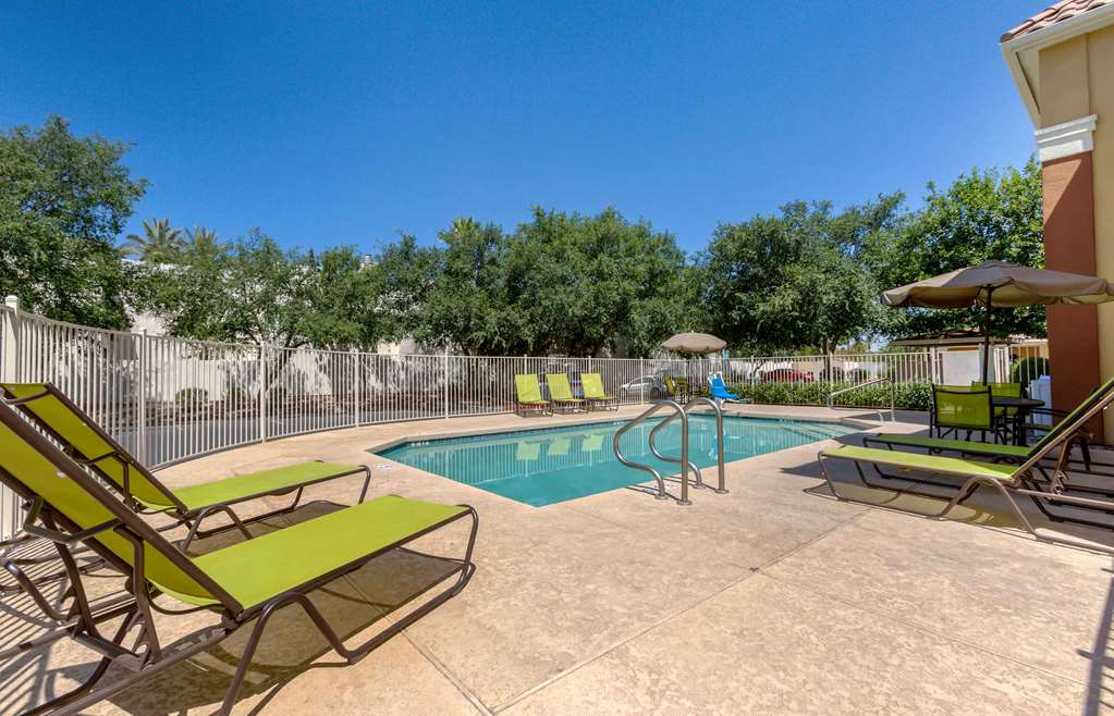 Extended Stay America Suites Phoenix Scottsdale Old Town - photo 32