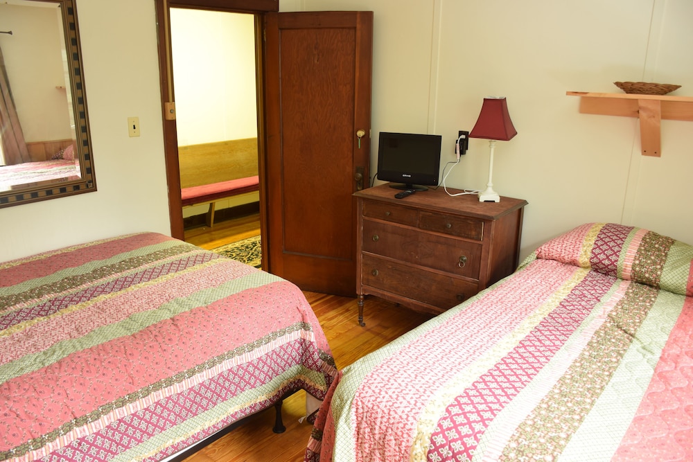 The Baseball Hotel - photo 56