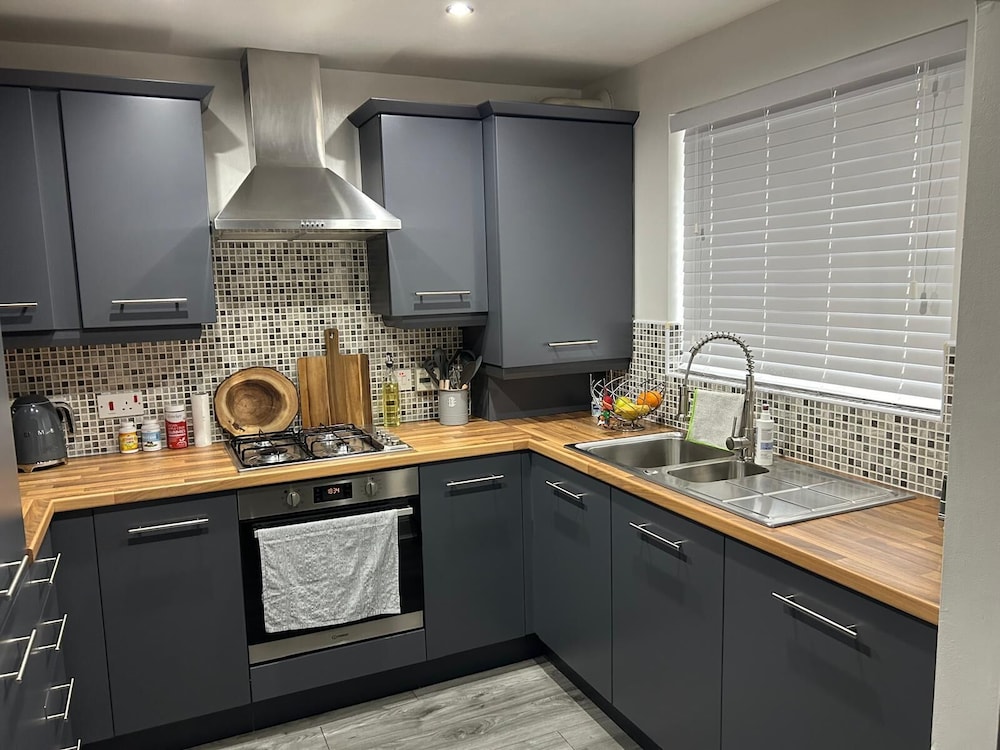 Cosy Modern Double Room Fully Equipped in Durham, United Kingdom