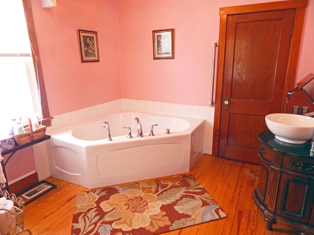 Battlefield Bed & Breakfast Inn - photo 73