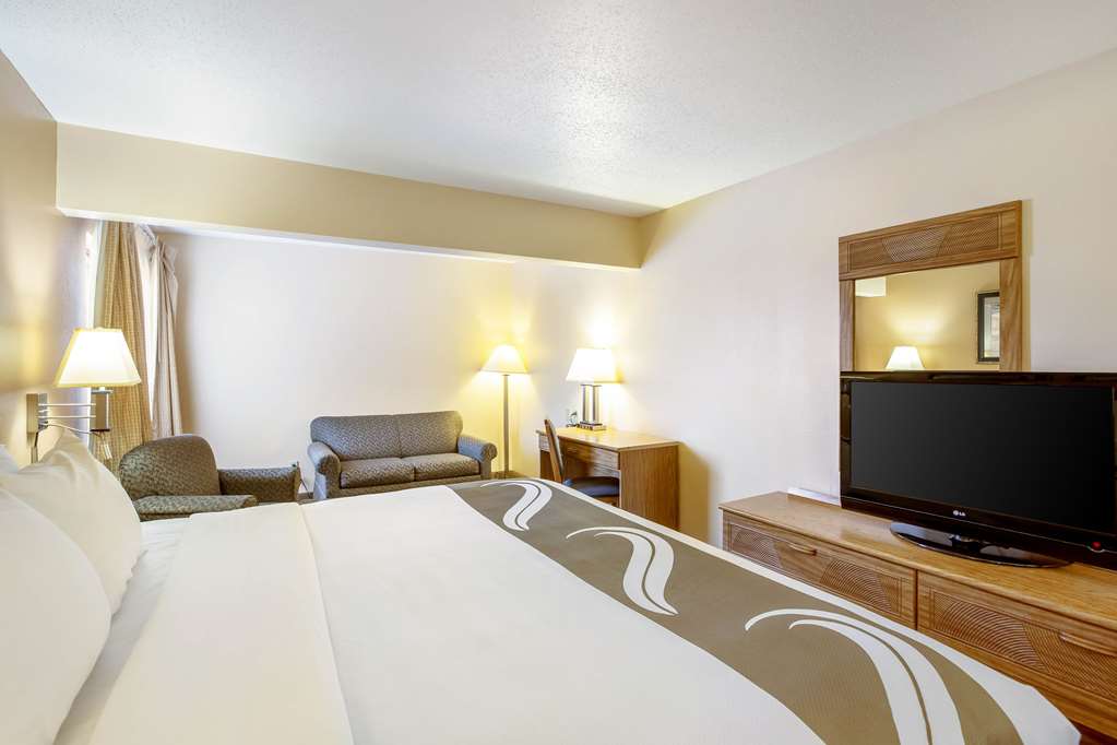 Quality Inn Storm Lake - photo 23