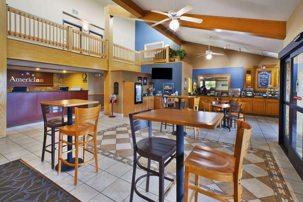 AmericInn by Wyndham Bay City - photo 24