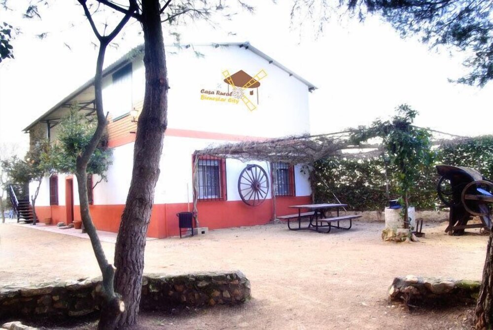 Finca Los Molinos — hotel in Alcazar De San Juan